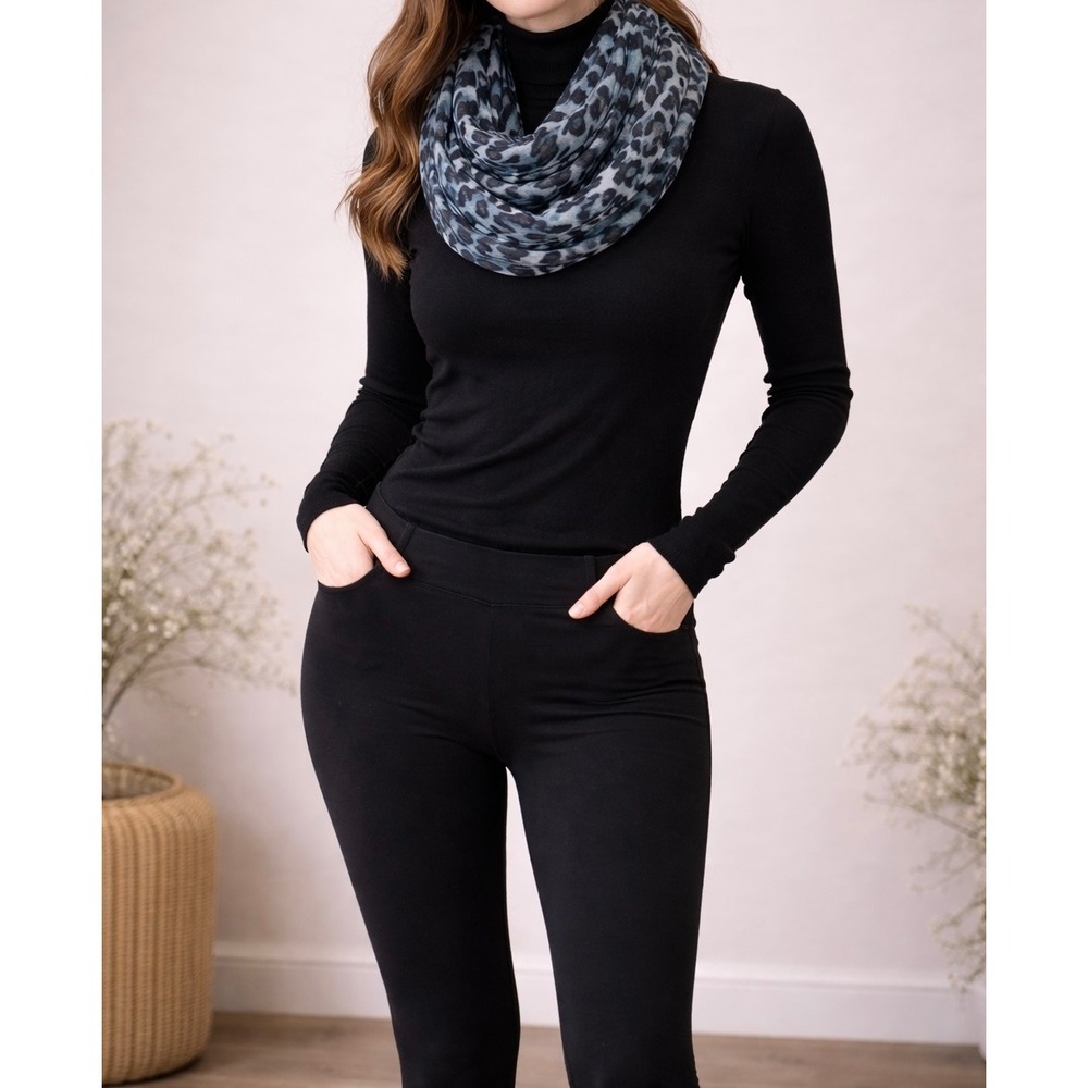 Blue‎ Grey Leopard Print Infinity Scarf Lightweight Animal Pattern Loop Scarf